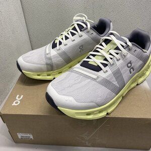 NEW ON CLOUD go Running Shoes – Men’s Size 11.5 – Grey/Green